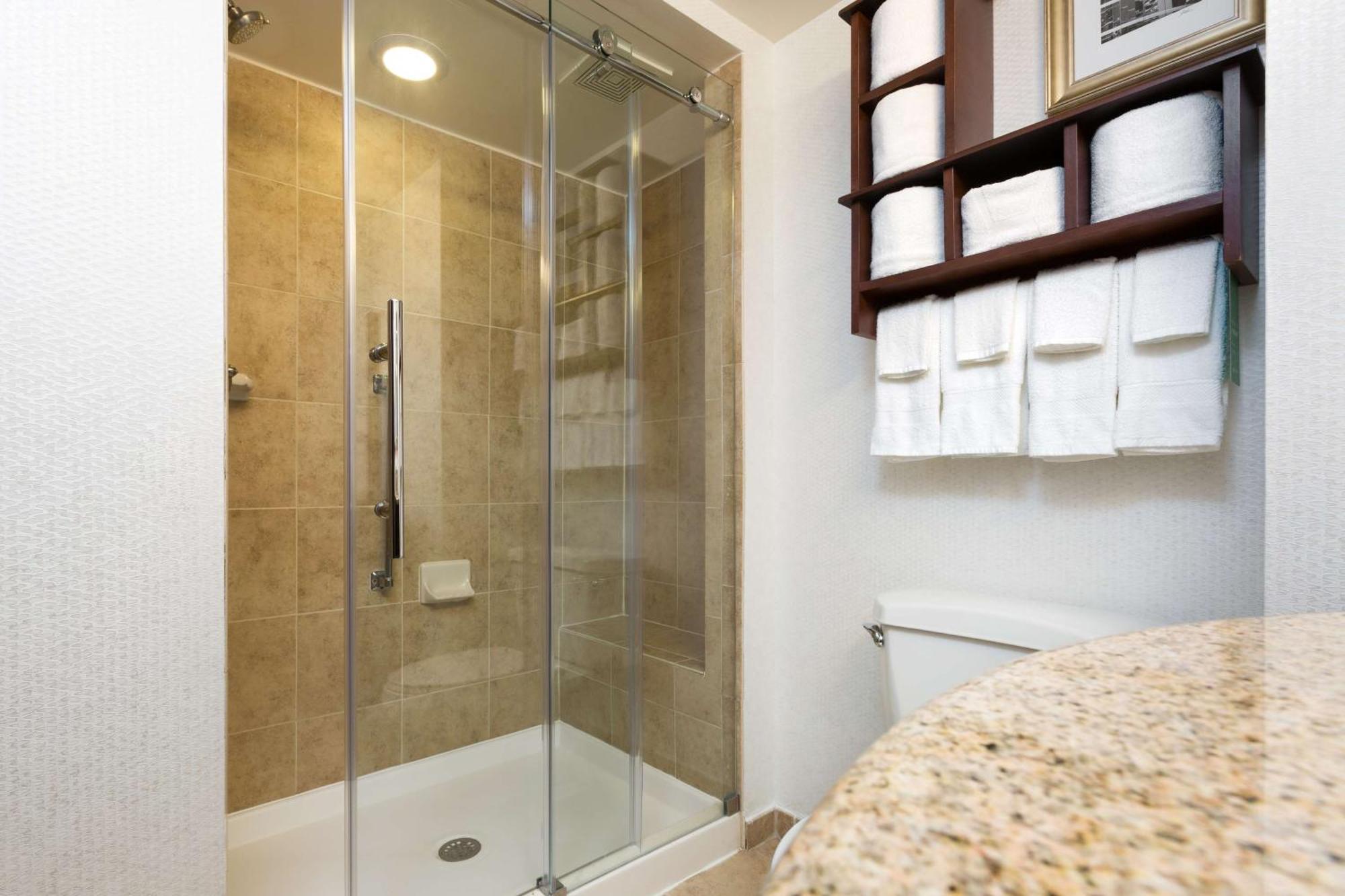 Hampton Inn Houston Near The Galleria Εξωτερικό φωτογραφία