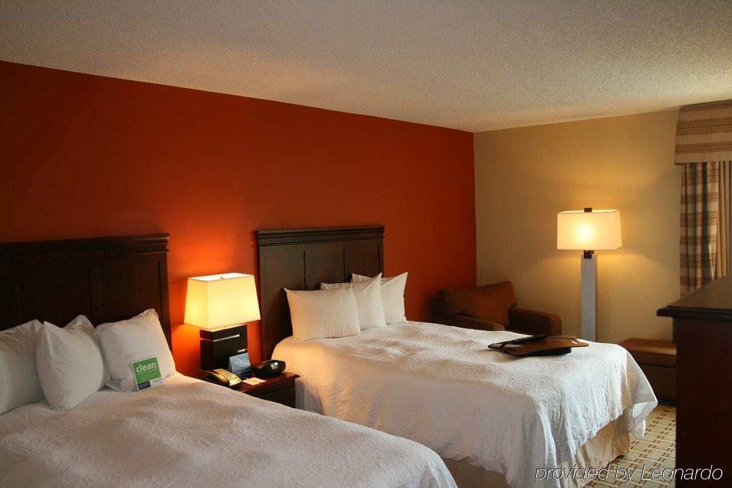 Hampton Inn Houston Near The Galleria Δωμάτιο φωτογραφία